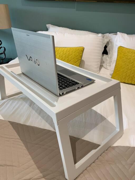 Perfectly Located City Centre Studio Apartment - West One With Free Wifi, Gym Access, Netflix شيفيلد المظهر الخارجي الصورة
